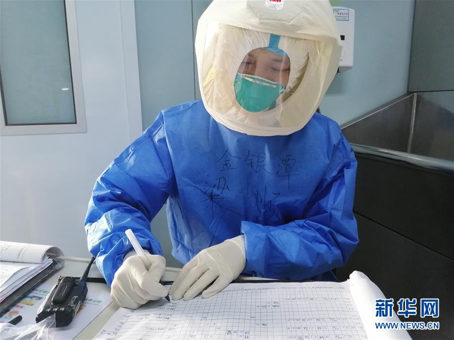 (新华全媒头条·图文互动)(1)“我看不见你的样子,但我知道你是谁”——写在国际护士节来临之际
